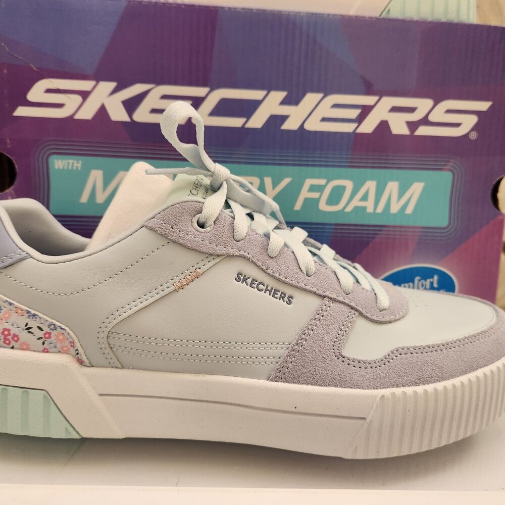 Skechers "Dainty Floral" Jade Court Sneakers. NIB. Size: various - Picture 3 of 13